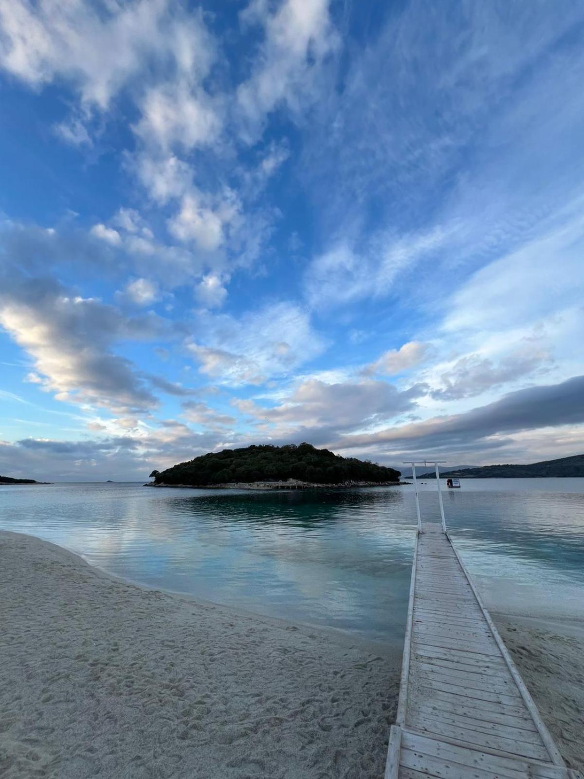 Guest House Moonlight Ksamil Exterior photo